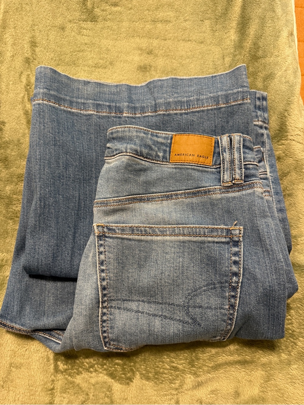 American Eagle Outfitters Light Blue Skinny Jeans
